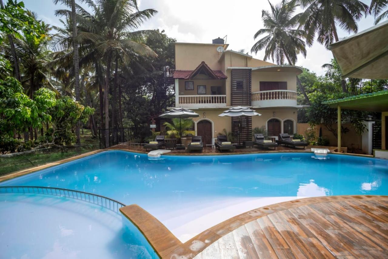 Holiday Goa Otel Arpora Dış mekan fotoğraf
